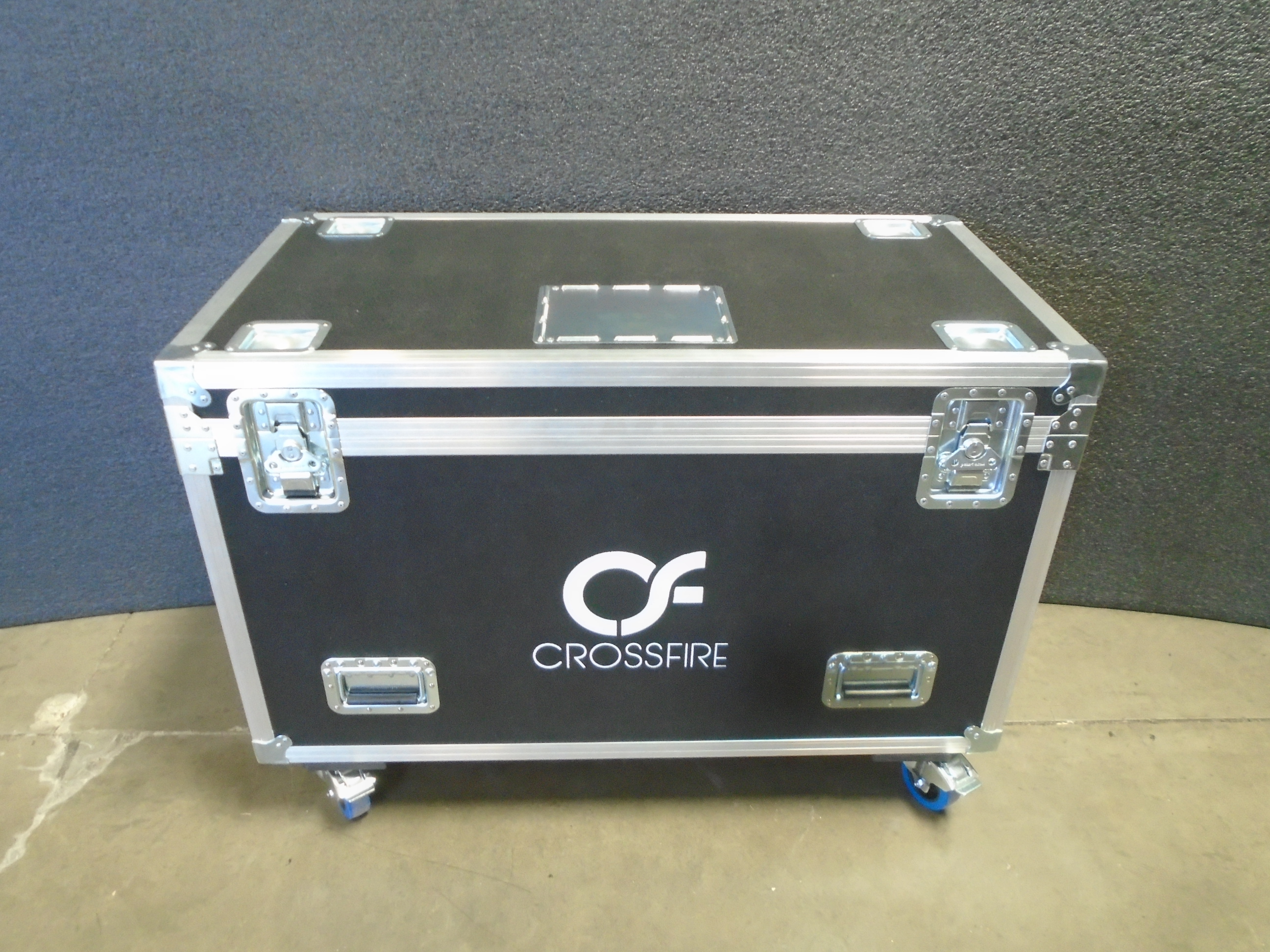 Print # 9107 - Custom Tall Base Road Case for 6-Pack Chauvet COLORado 3 Solo Lighting Kit By Nelson Case Corp