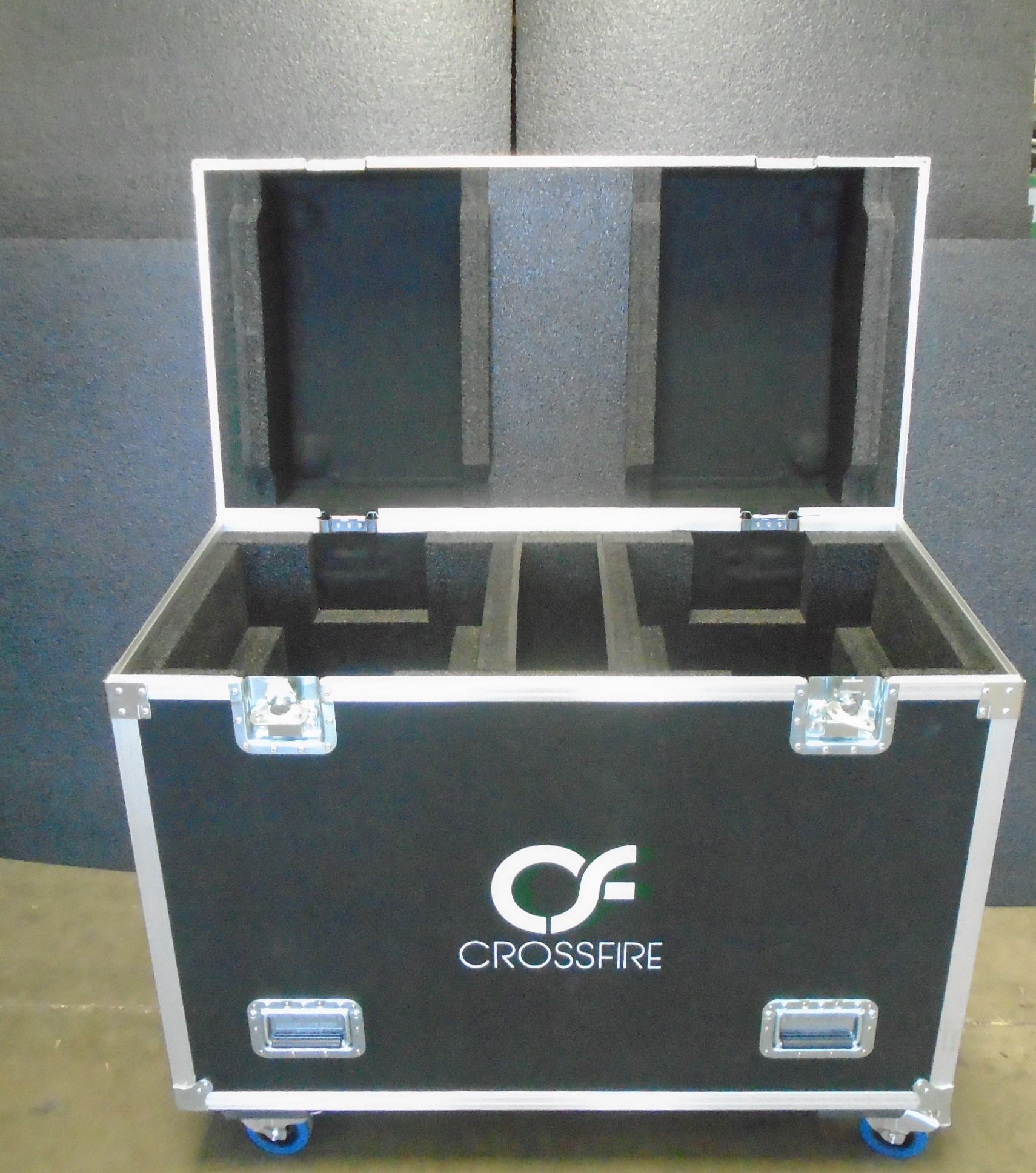 Print # 9270 - Custom Tall Base Road Case for 2-Pack Martin Mac Axiom Hybrid Moving Head Lighting Kit with Clamps Attached By Nelson Case Corp